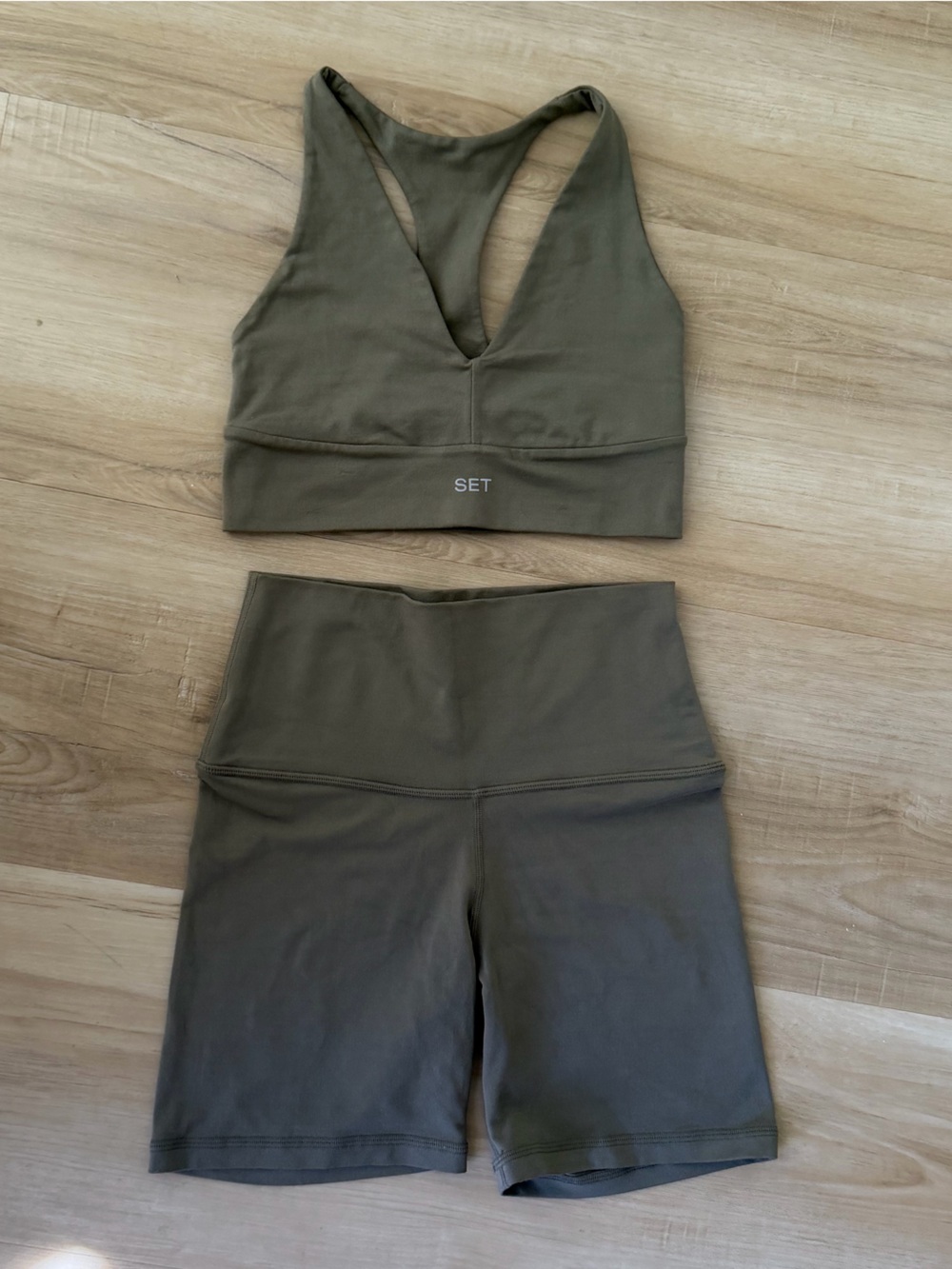 SET Active workout set both size Small, NEW!